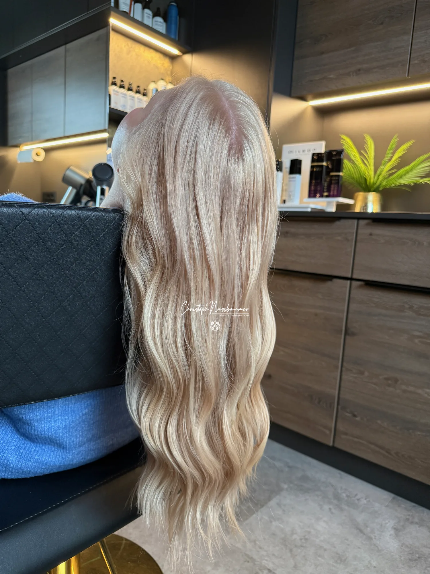 Helles Blond nach Balayage und Glossing